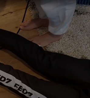 Lily Ki feet photo thumbnail