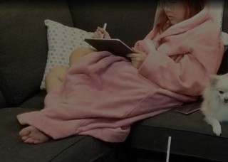 Lily Ki feet photo thumbnail