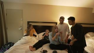 Lily Ki feet photo thumbnail