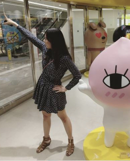Lily Ki feet photo thumbnail