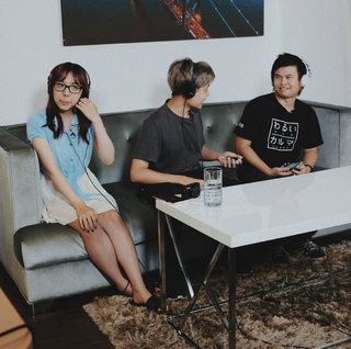 Lily Ki feet photo thumbnail
