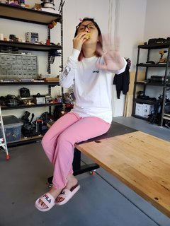 Lily Ki feet photo thumbnail