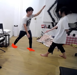 Lily Ki feet photo thumbnail