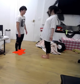 Lily Ki feet photo thumbnail