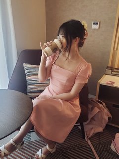 Lily Ki feet photo thumbnail