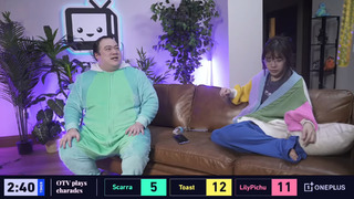 Lily Ki feet photo thumbnail