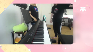 Lily Ki feet photo thumbnail