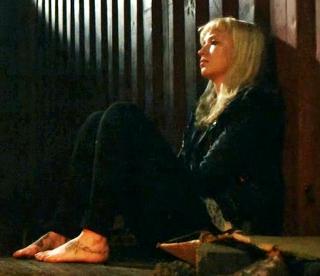 Lily Loveless feet photo 9