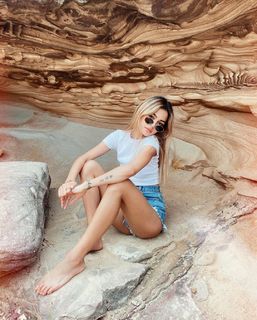 Lily Maymac feet photo thumbnail