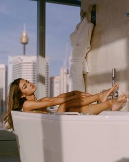 Lily Maymac feet photo thumbnail