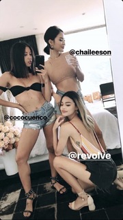 Lily Maymac feet photo thumbnail