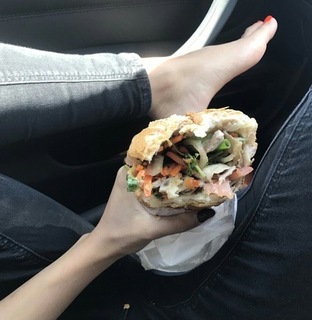 Lily Maymac feet photo thumbnail