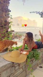 Lily Maymac feet photo thumbnail