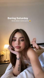 Lily Maymac feet photo thumbnail