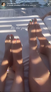 Lily Maymac feet photo thumbnail
