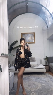 Lily Maymac feet photo thumbnail