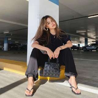 Lily Maymac feet photo thumbnail
