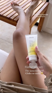 Lily Maymac feet photo thumbnail