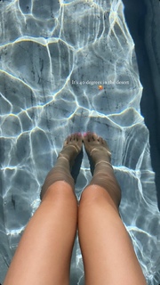 Lily Maymac feet photo thumbnail