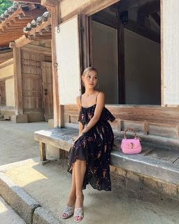Lily Maymac feet photo thumbnail