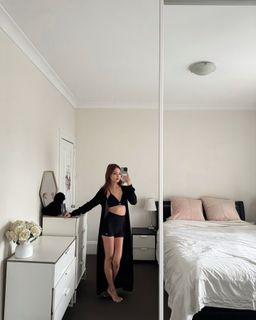 Lily Maymac feet photo thumbnail
