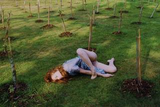 Lily Newmark feet photo thumbnail