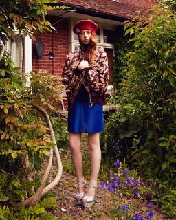 Lily Newmark feet photo thumbnail