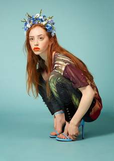 Lily Newmark feet photo thumbnail