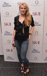 Lily Rabe feet photo thumbnail