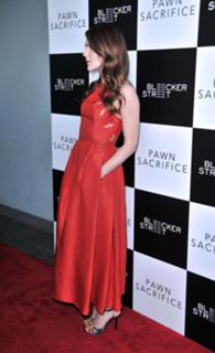 Lily Rabe feet photo thumbnail