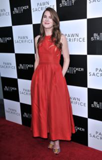 Lily Rabe feet photo thumbnail