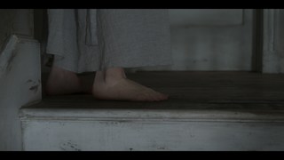 Lily Rabe feet photo thumbnail