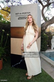 Lily Rabe feet photo thumbnail