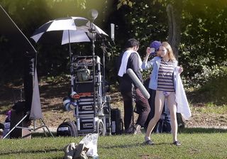 Lily-Rose Depp feet photo thumbnail