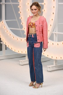 Lily-Rose Depp feet photo thumbnail