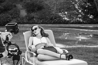 Lily-Rose Depp feet photo thumbnail