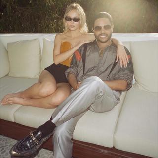 Lily-Rose Depp feet photo thumbnail