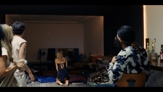 Lily-Rose Depp feet photo thumbnail