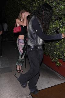 Lily-Rose Depp feet photo thumbnail