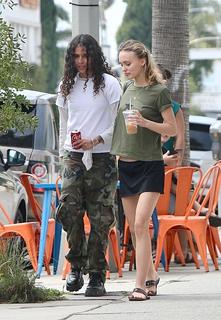 Lily-Rose Depp feet photo thumbnail