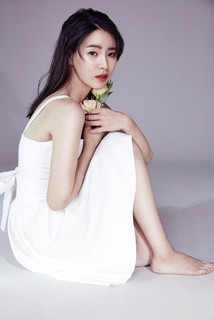 Lim Ji-yeon feet photo 2