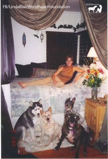 Linda Blair feet photo thumbnail