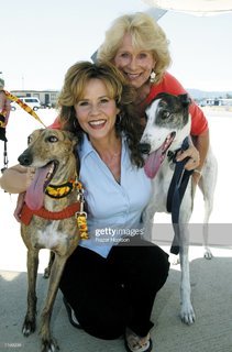 Linda Blair feet photo thumbnail
