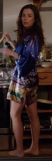 Linda Cardellini feet photo thumbnail