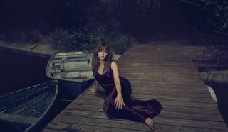 Linda Cardellini feet photo 1