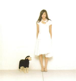 Linda Chung feet photo 13