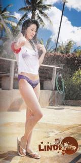 Linda Chung feet photo 8