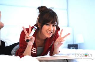 Linda Chung feet photo 3