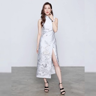 Linda Chung feet photo 10