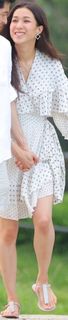 Linda Chung feet photo 7